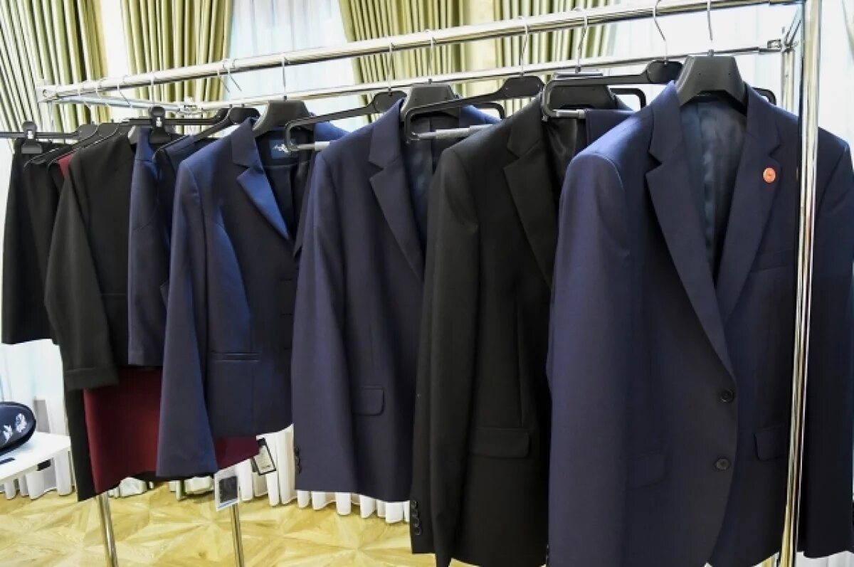    6 из 10 калининградцев против школьной формы советского образца