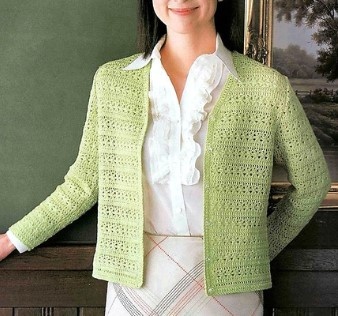 От романтики до строгих силуэтов - замечательные модели японских дизайнеров со схемами для вязания крючком.