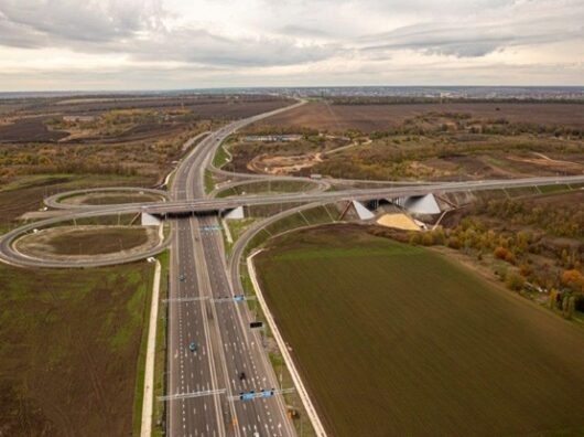    Ростовское транспортное кольцо. Развязка на трассе Ростов-Таганрог // фото: donland.ru