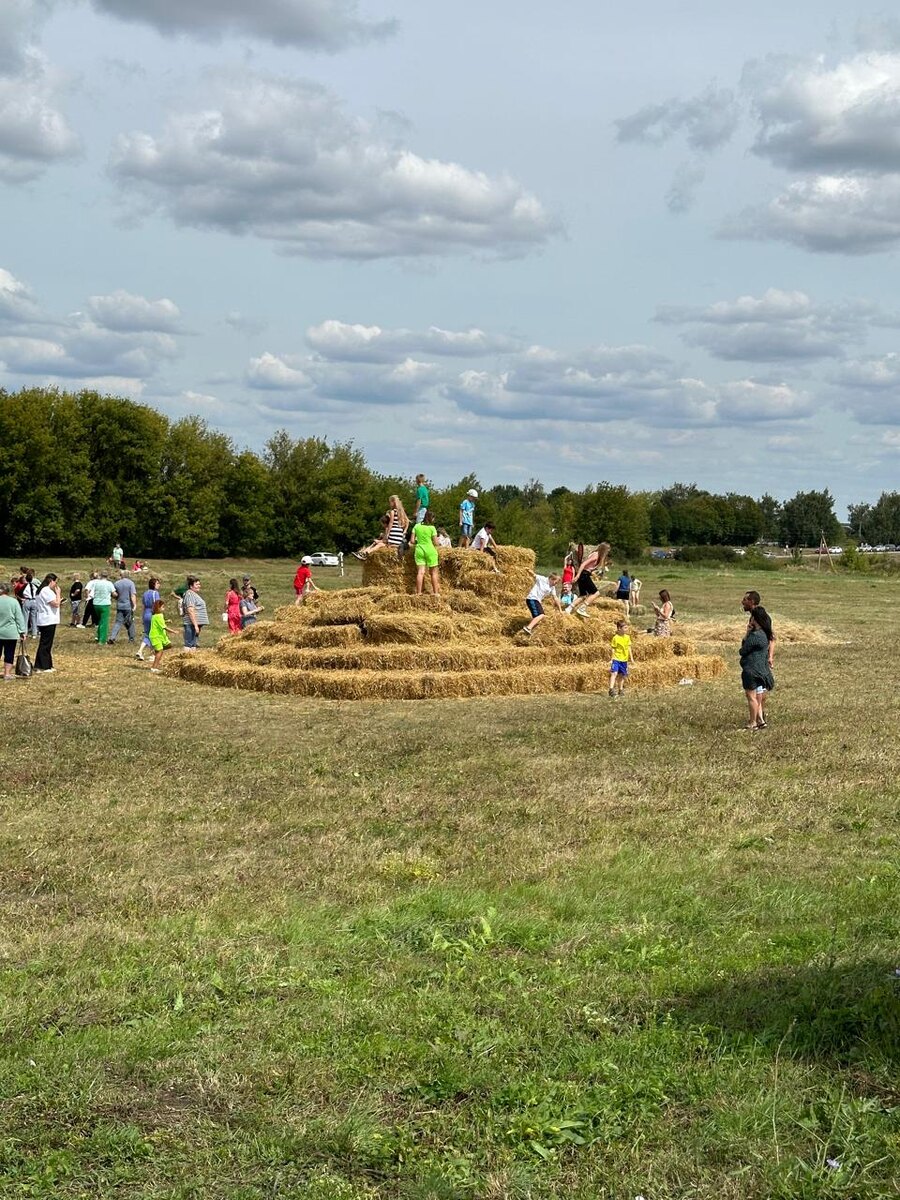 Облака как будто нарисованы. Но нет, они реальные