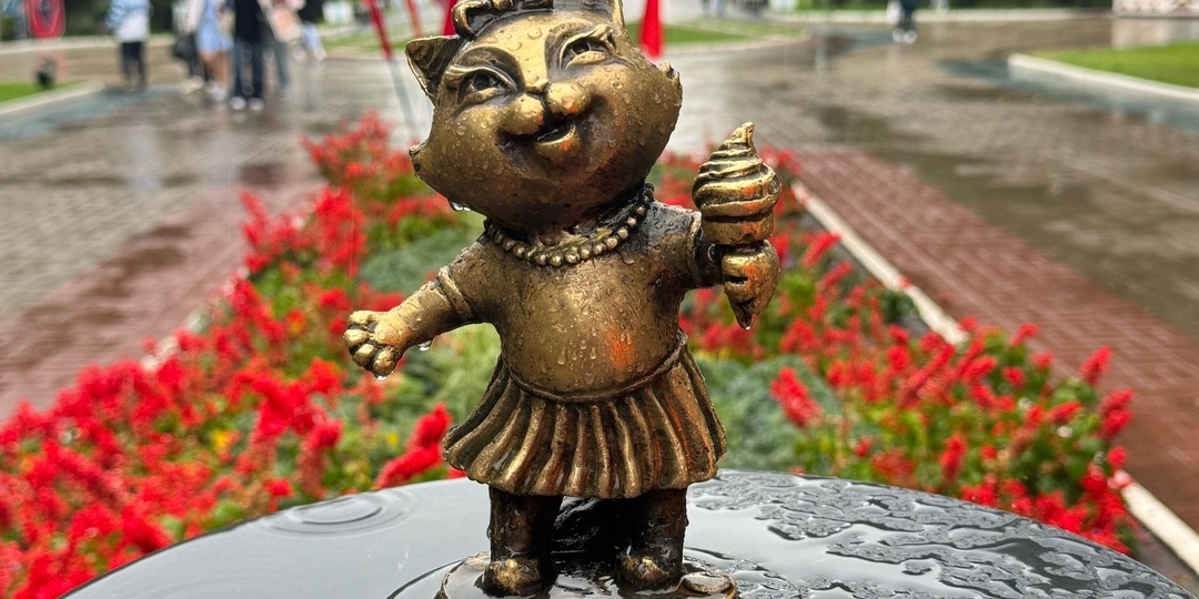 Давайте познакомимся с удивительными скульптурами кошек, которые украшают улицы Йошкар-Олы!