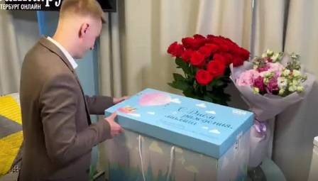 Скриншот из видео в новостях. Именно такие коробки я видела