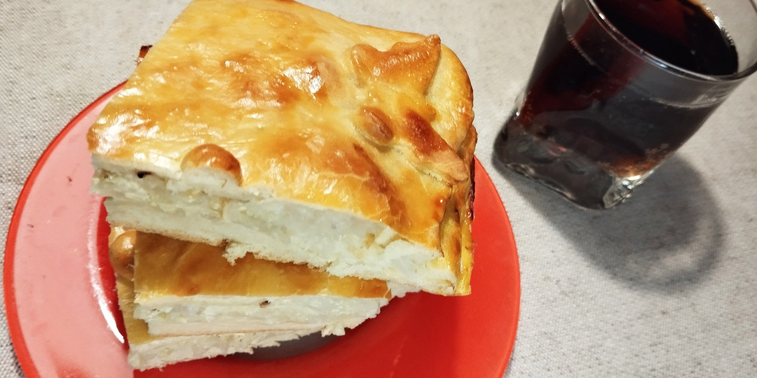 Большой пирог с капустой — уютный и вкусный