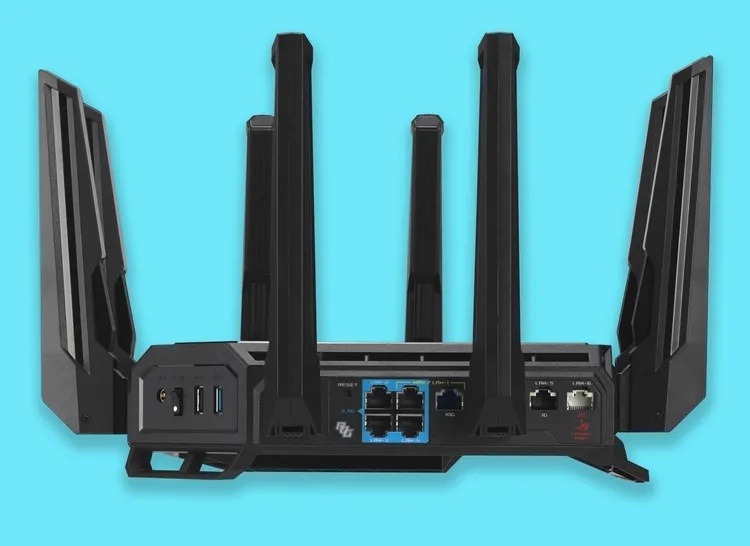    ASUS показала два новых игровых роутера и USB-адаптер с Wi-Fi 7