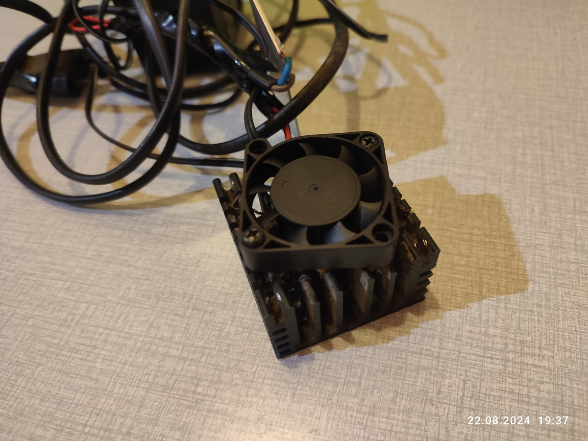 Радиатор с вентилятором