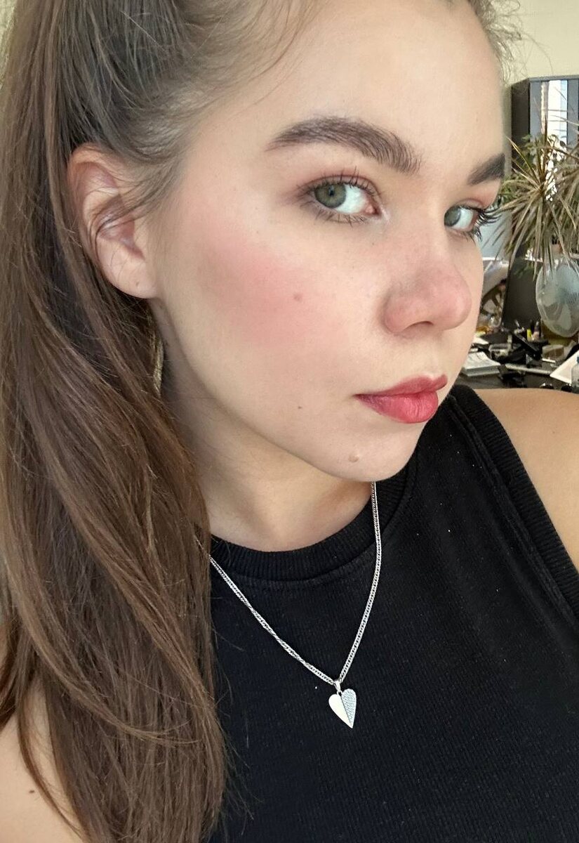 На человека сразу стала похожа!