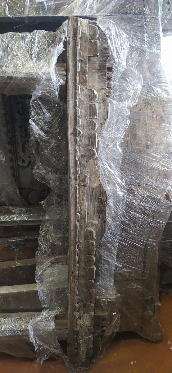    В Киров привезли уникальные резные наличники из Сарапула