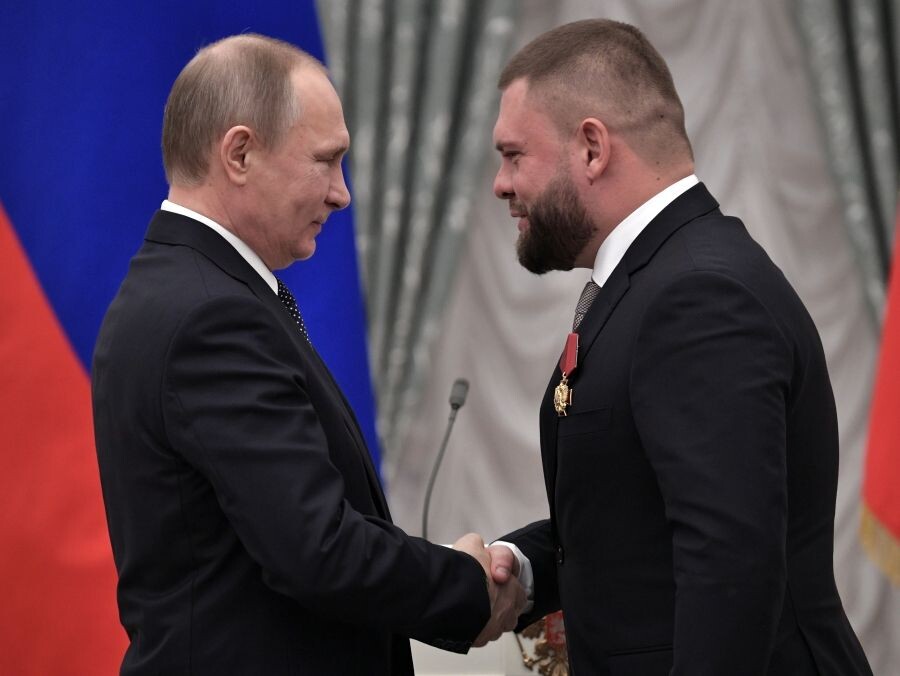    Президент РФ Владимир Путин и Евгений Поддубный / Источник: © Алексей Никольский/РИА Новости