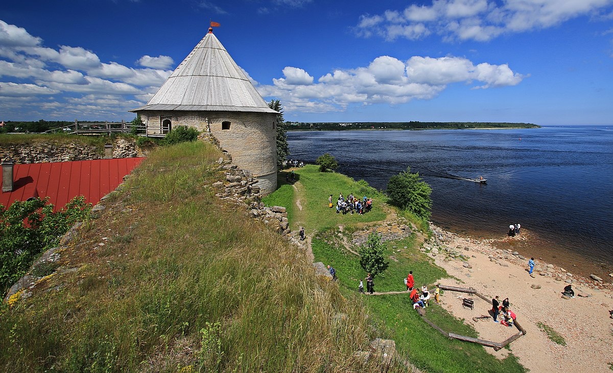 https://commons.wikimedia.org \ Крепость Орешек