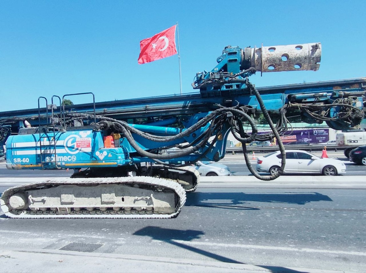 Современный монстр