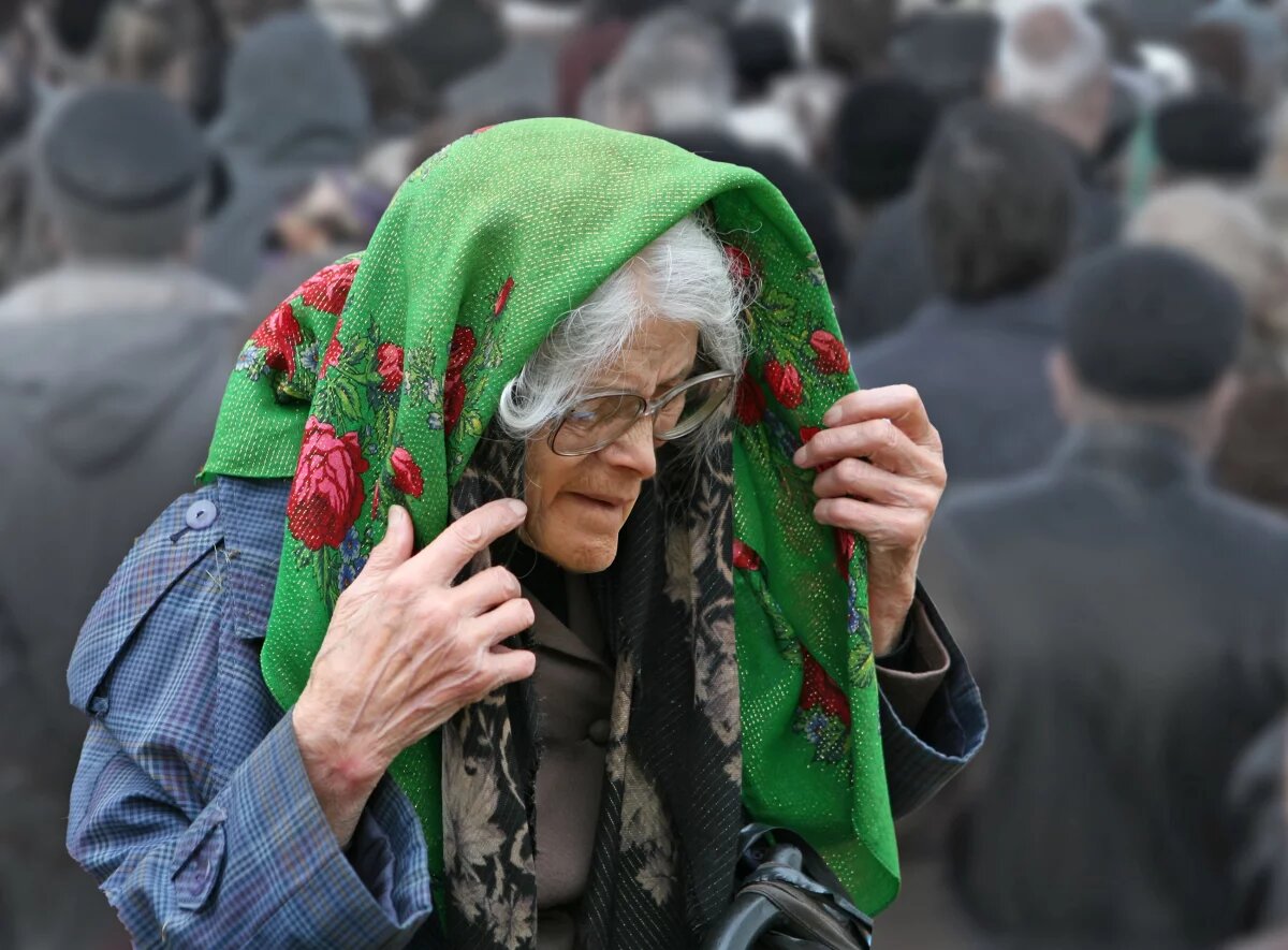    Горе важно не только проплакать, но и проговорить. Поэтому нужен тот, кто сможет слушать.