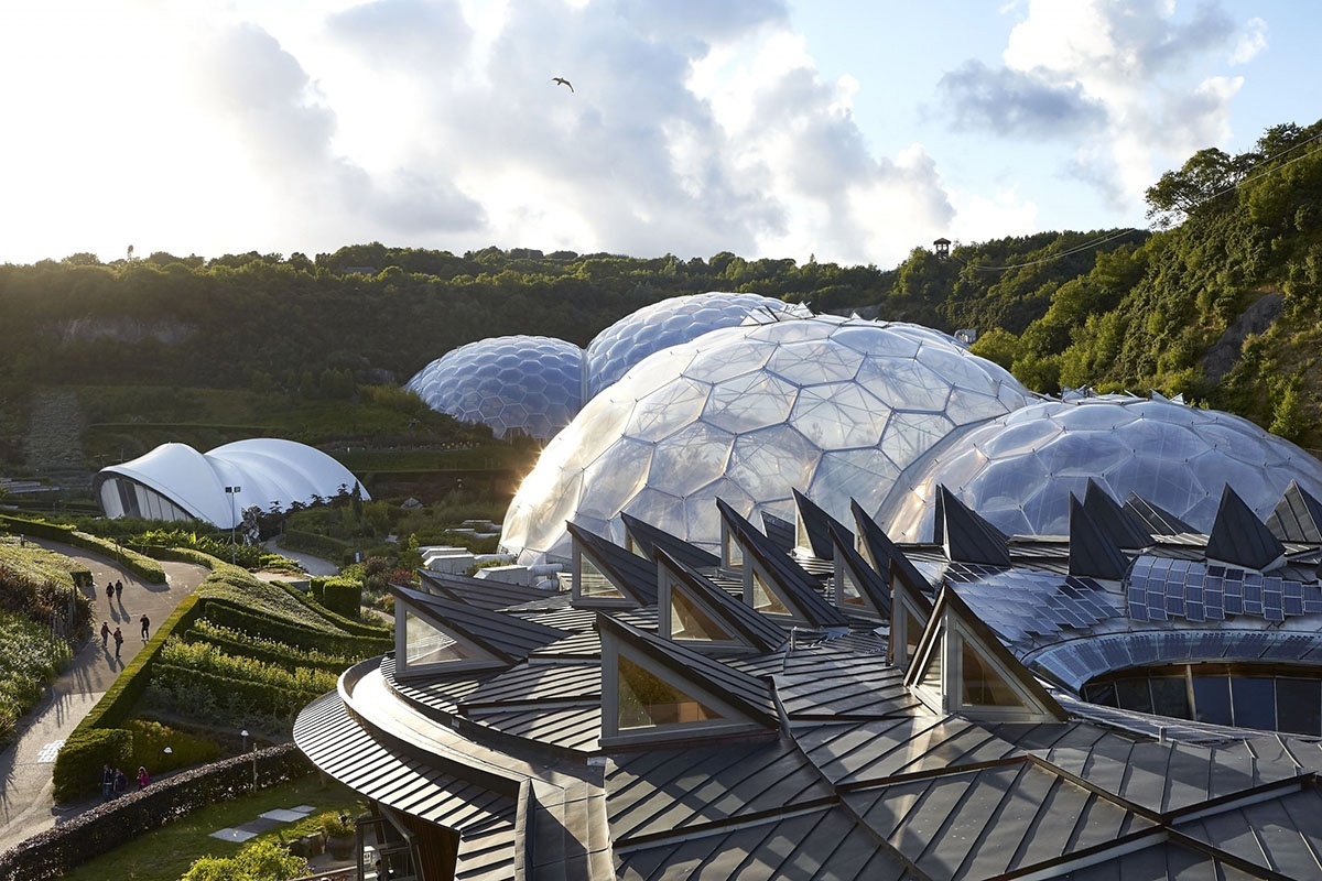 Источник: https://www.architime.ru/specarch/grimshaw/eden_project.htm#1.jpg