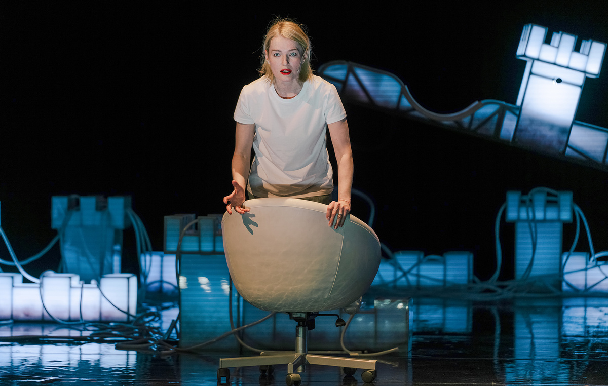 На фото: спектакль «Это всё она» Театр Эстрады