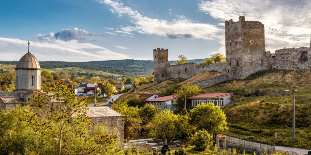 Отпуск в Феодосии: что посмотреть в городе и где лучшие пляжи?