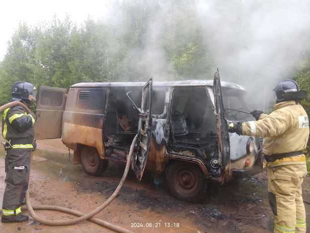    В Афанасьевском районе во время движения загорелся УАЗ