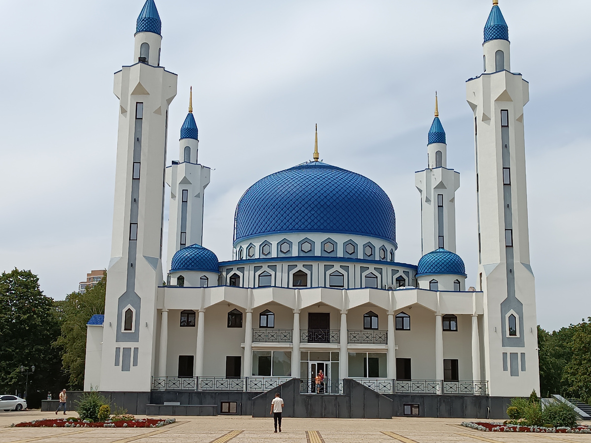 Майкоп. Соборная мечеть. Фото автора.