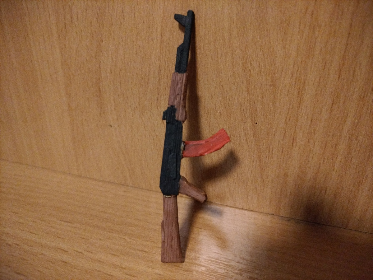 Тот самый АК из щепки