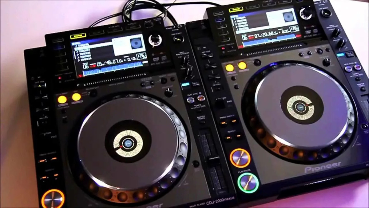 Фото проигрыватель CDJ - 3000