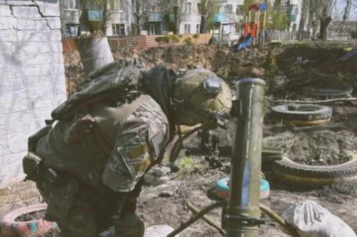    Американские наемники ЧВК Forward направляли миномет на детскую площадку