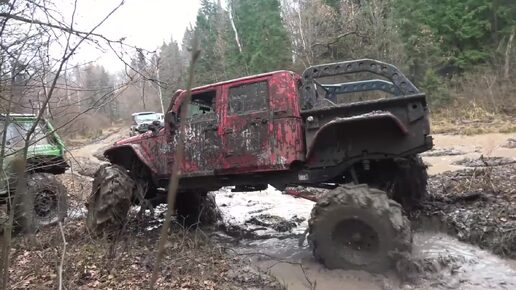 НЕ СМОГЛИ ВЫТАЩИТЬ JEEP МОНСТРА ИЗ БОЛОТА