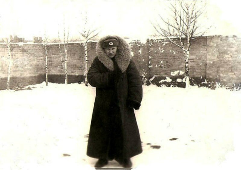 Караульный полушубок...