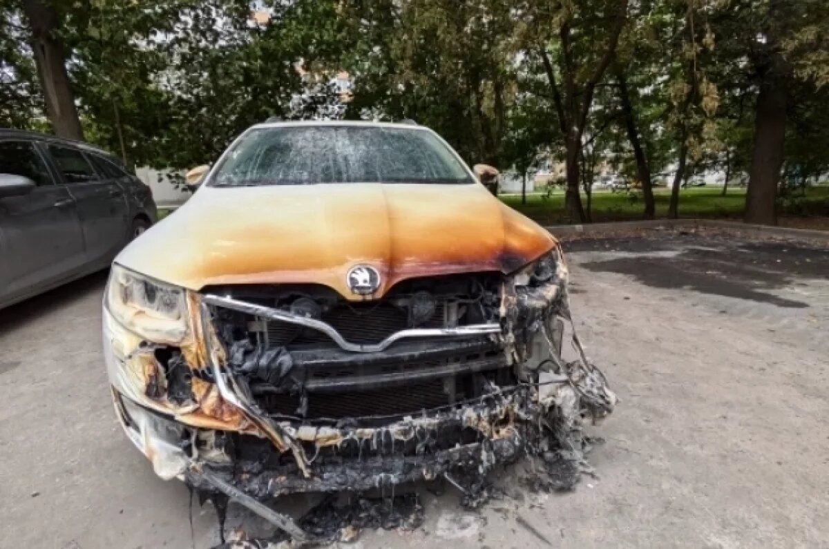    Поиграли спичками.