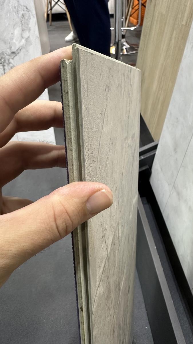 Как выбрать кварц винил и не ошибиться? Просто надо подписаться на Роман по полам)