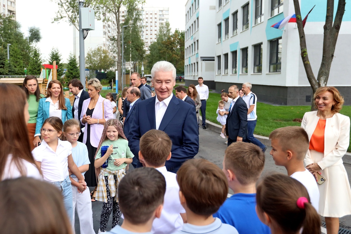  📷 📷 📷 📷 📷 📷 📷 📷 📷 📷 📷 📷 📷 📷   Сергей Собянин осмотрел итоги реконструкции школы в Митине