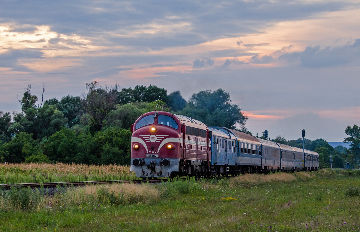 Тепловоз М61 в Венгрии. Фото из интернета.