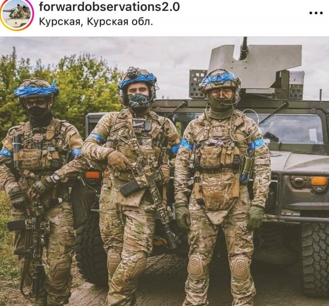 В центре фото находится основатель FOG Деррик Бейлс. Фото из соцсетей