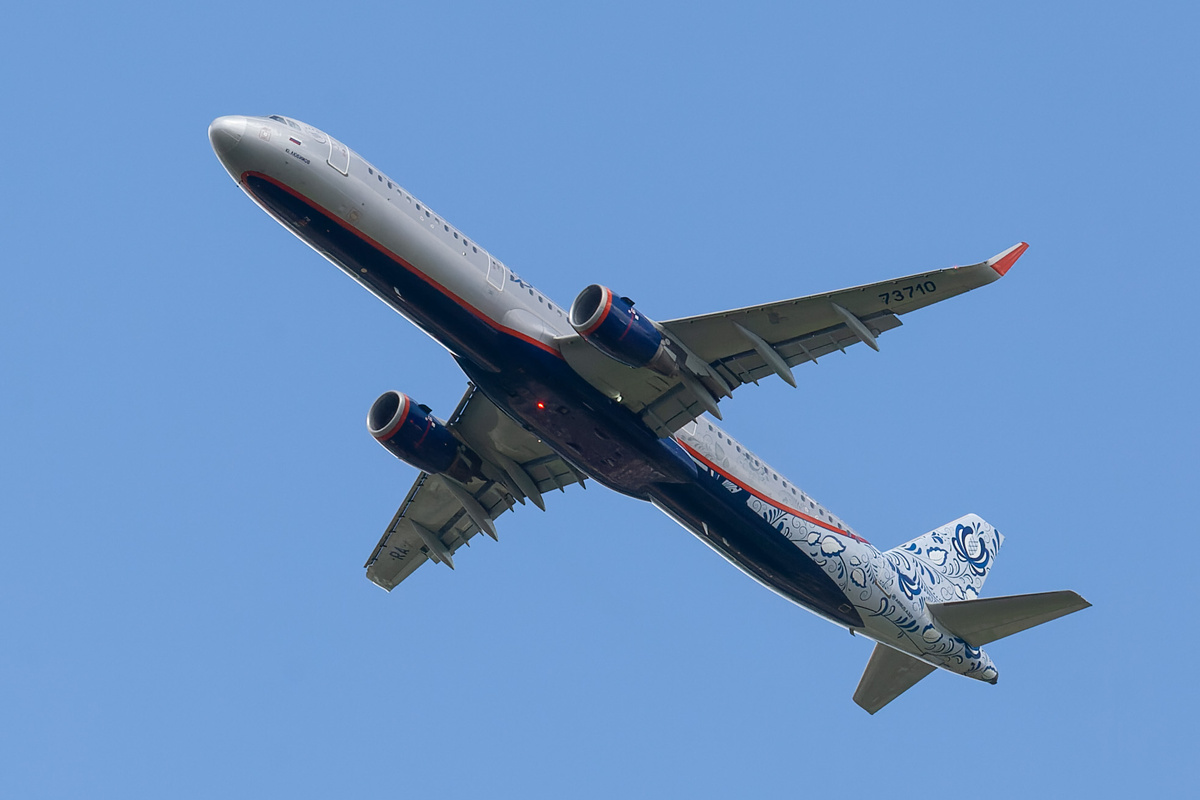 А321 RA-73710