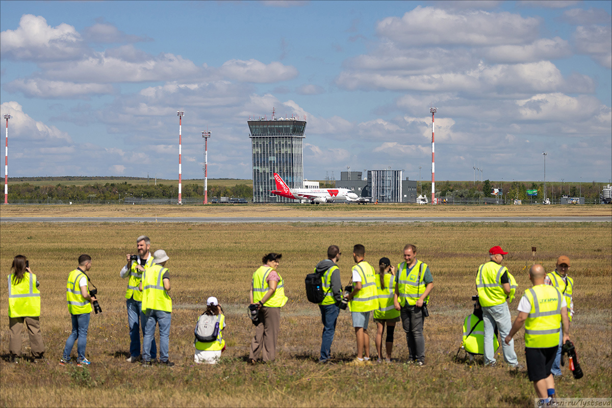 За пять лет работы услугами аэропорта «Гагарин» воспользовались более 4,5 млн пассажиров, с момента открытия было произведено 37 тыс взлетно-посадочных операций. В 2023 году был достигнут рекордный показатель по пассажиропотоку не только с момента открытия аэропорта, но и в истории саратовской авиации – перевезено более миллиона пассажиров.