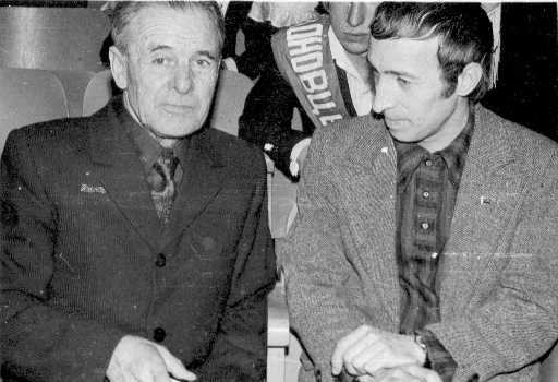 Николай Сергеевич Заслонов (слева) - брат К.С. Заслонова (1985 год)