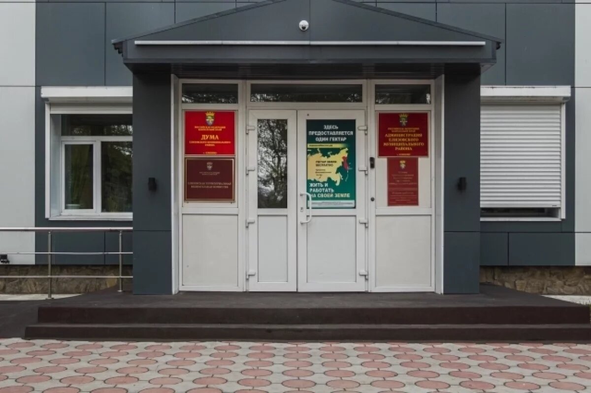    На Камчатке на чиновниц Елизовского района возбудили уголовные дела