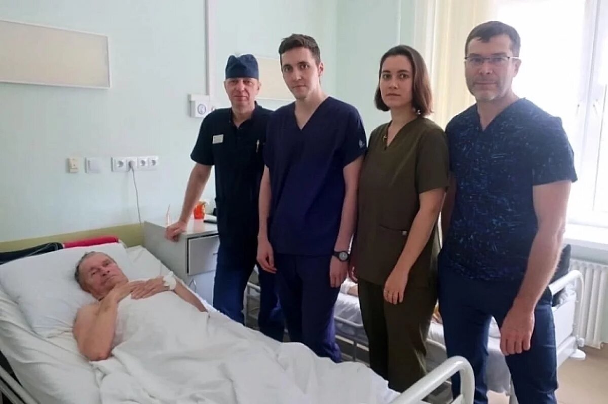    Из больницы выписали тагильчанина, который 17 часов провел под завалами