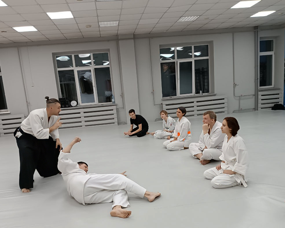 делай так 3 раза, спина болеть не будет