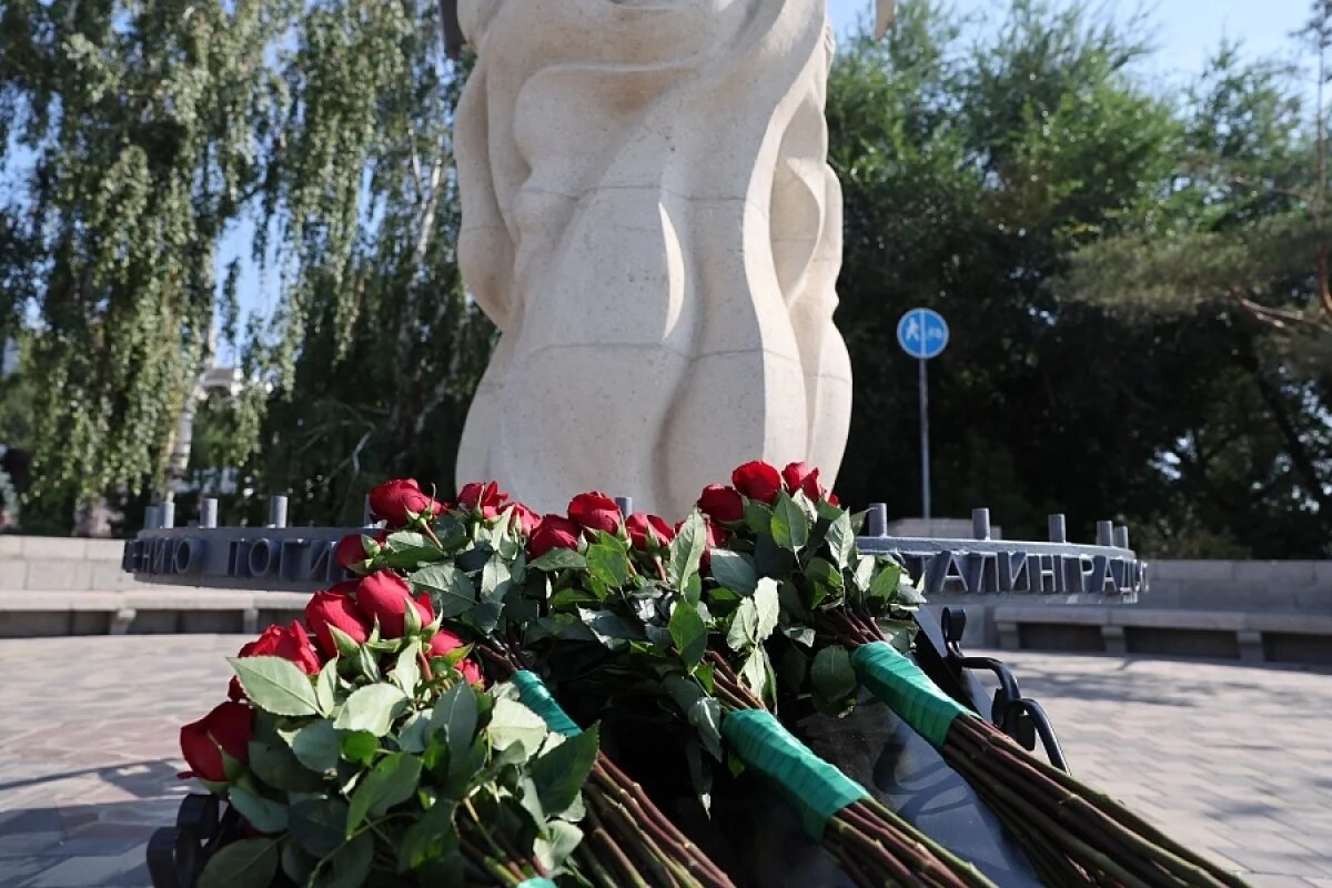    В Волгограде почтили память жертв массированной бомбардировки Сталинграда