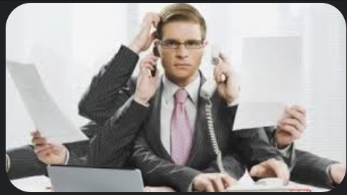 Фото из интернета - работа в офисе. 