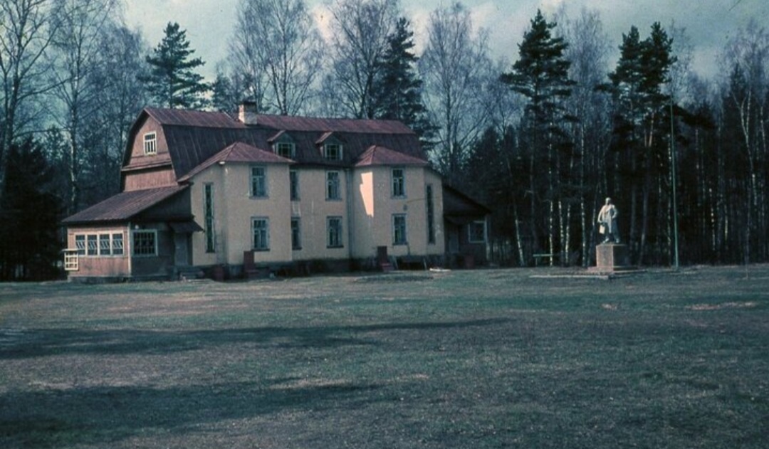 Корпус "Изумруд"