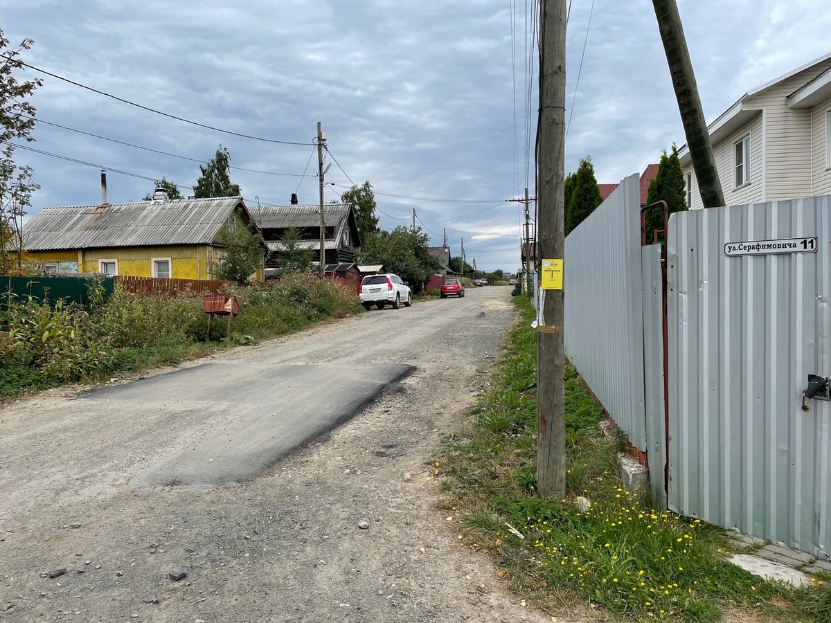    Улицу в Петрозаводске засыпали щебнем после вмешательства прокуратурысоцсеть Андрея Монастыршина