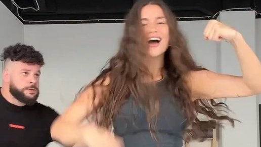 Valeria bearwolf 18. Bearwolf слушать. Bearwolf слушать. Valeriya bearwolf. Valeriya bearwolf.