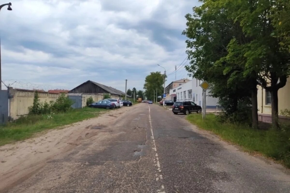    В Твери авто сбило пешехода на обочине, водитель сбежал с места аварии