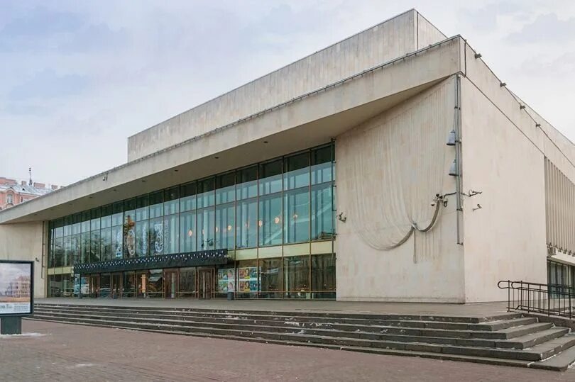 БКЗ "Октябрьский"