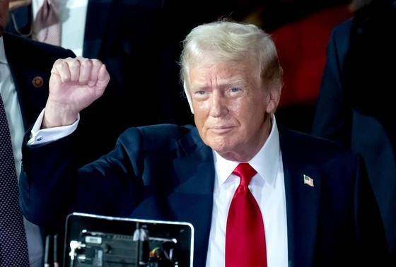    Дональд Трамп
