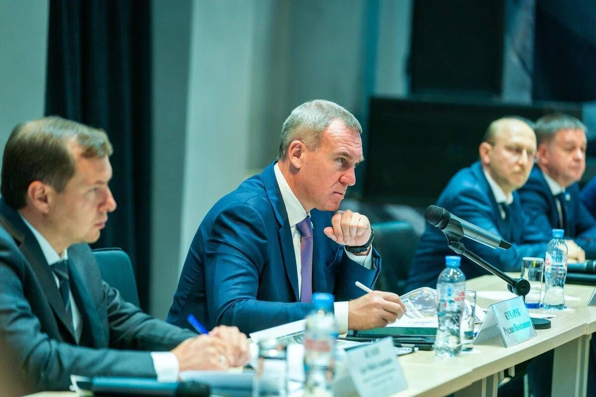    Руслан Кухарук выдвинул трех кандидатов на пост сенатора от Югры