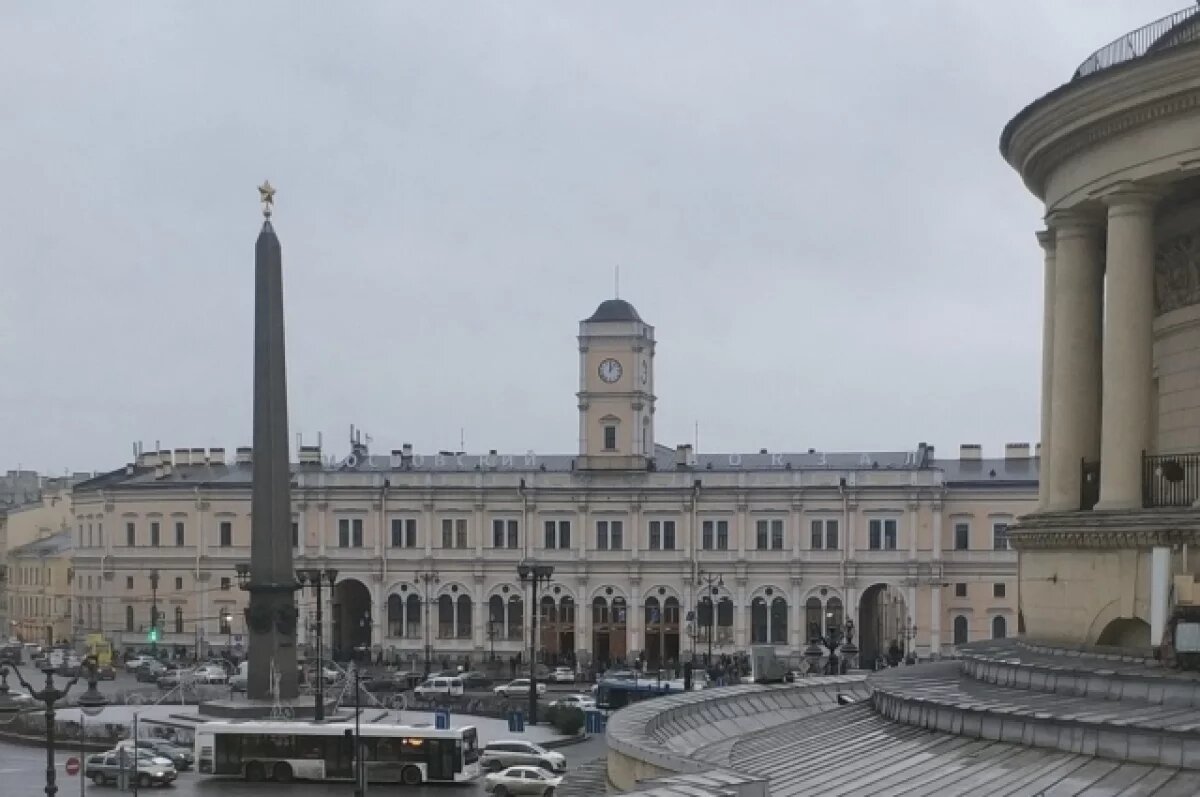    Вход на станцию метро «Площадь Восстания» ограничат на два месяца