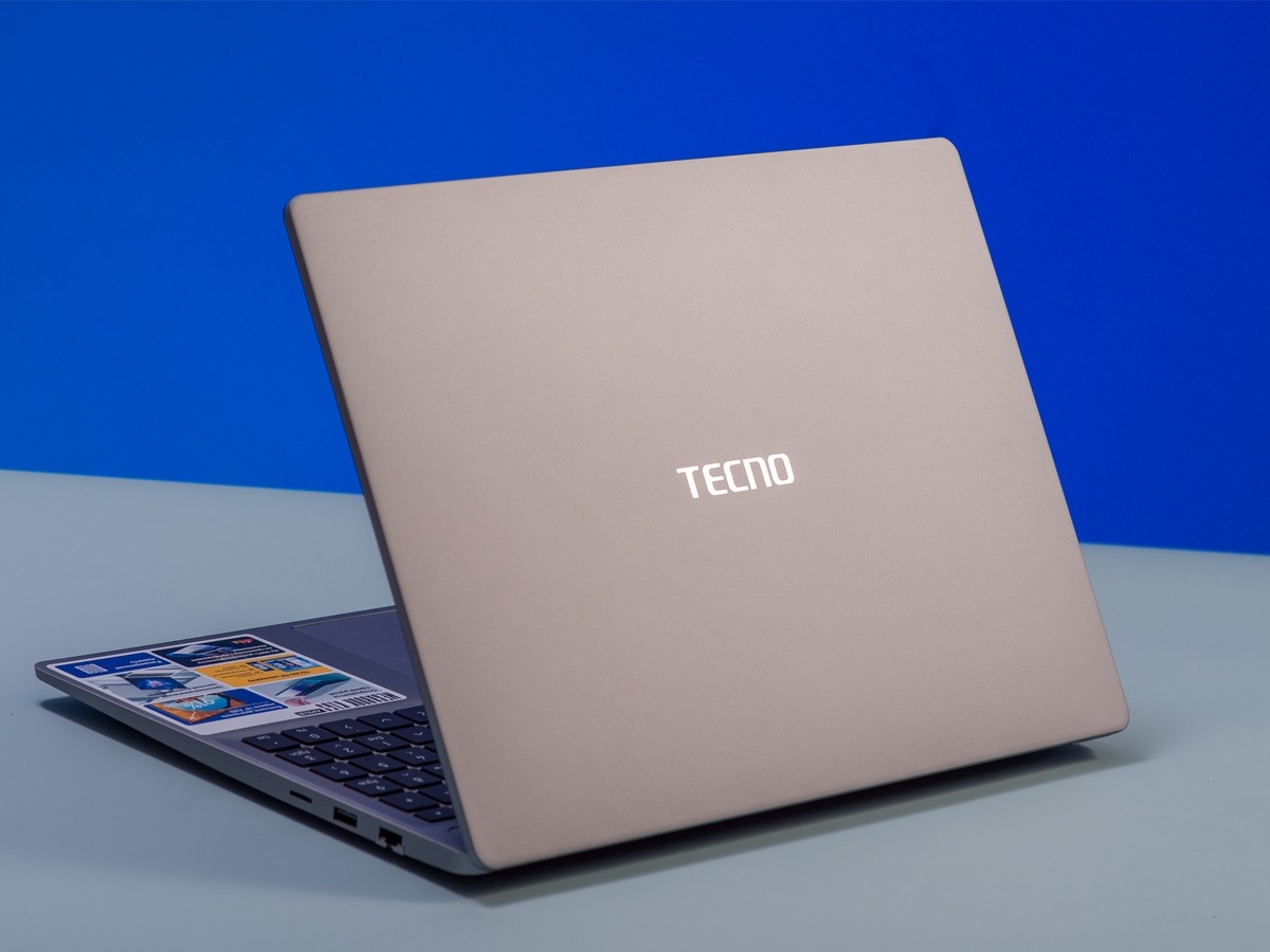    Обзор TECNO MEGABOOK K16S: большой экран и громкий звук