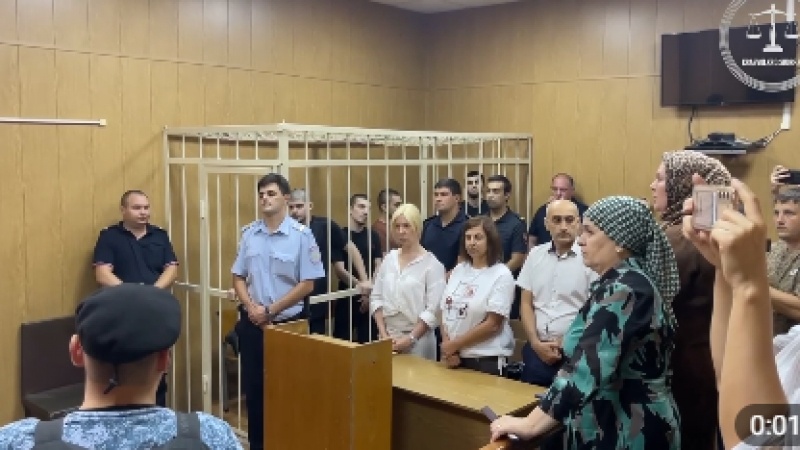 Приговор участникам беспорядков в аэропорту Махачкалы. Скриншот видео