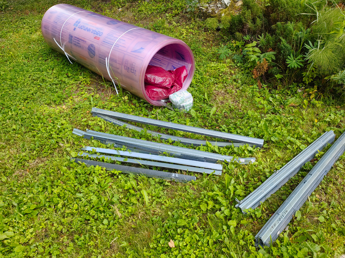 Поликарбонат с розовым оттенком🤔