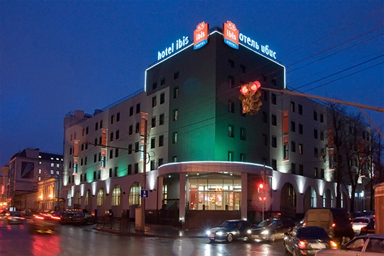    Появилась информация о том, что казанский отель Ibis на перекрестке Право-Булачной и Астрономической улиц получит нового владельца.   
Фото: «БИЗНЕС Online»